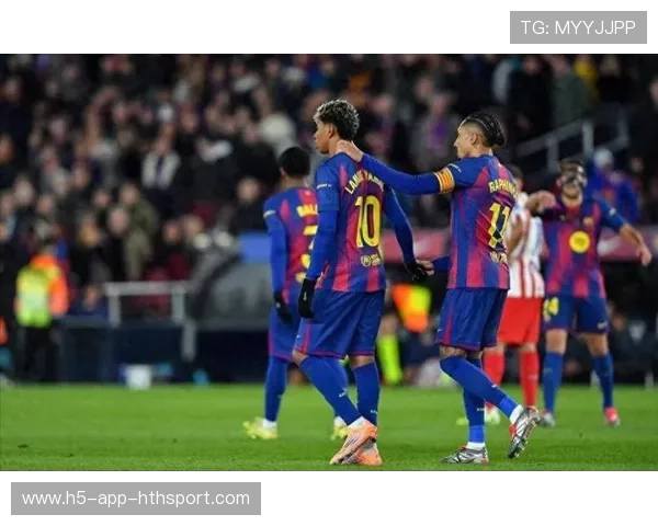 巴萨分边推进拉开局势，佩德里劲射入网